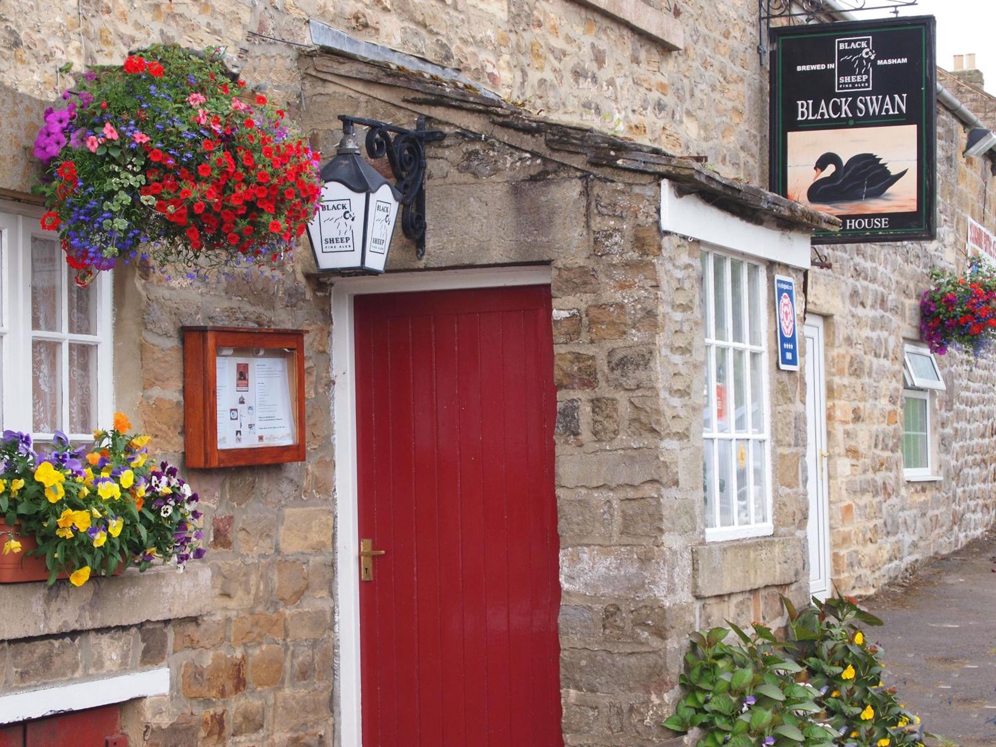 Black Swan Inn Masham Exterior photo